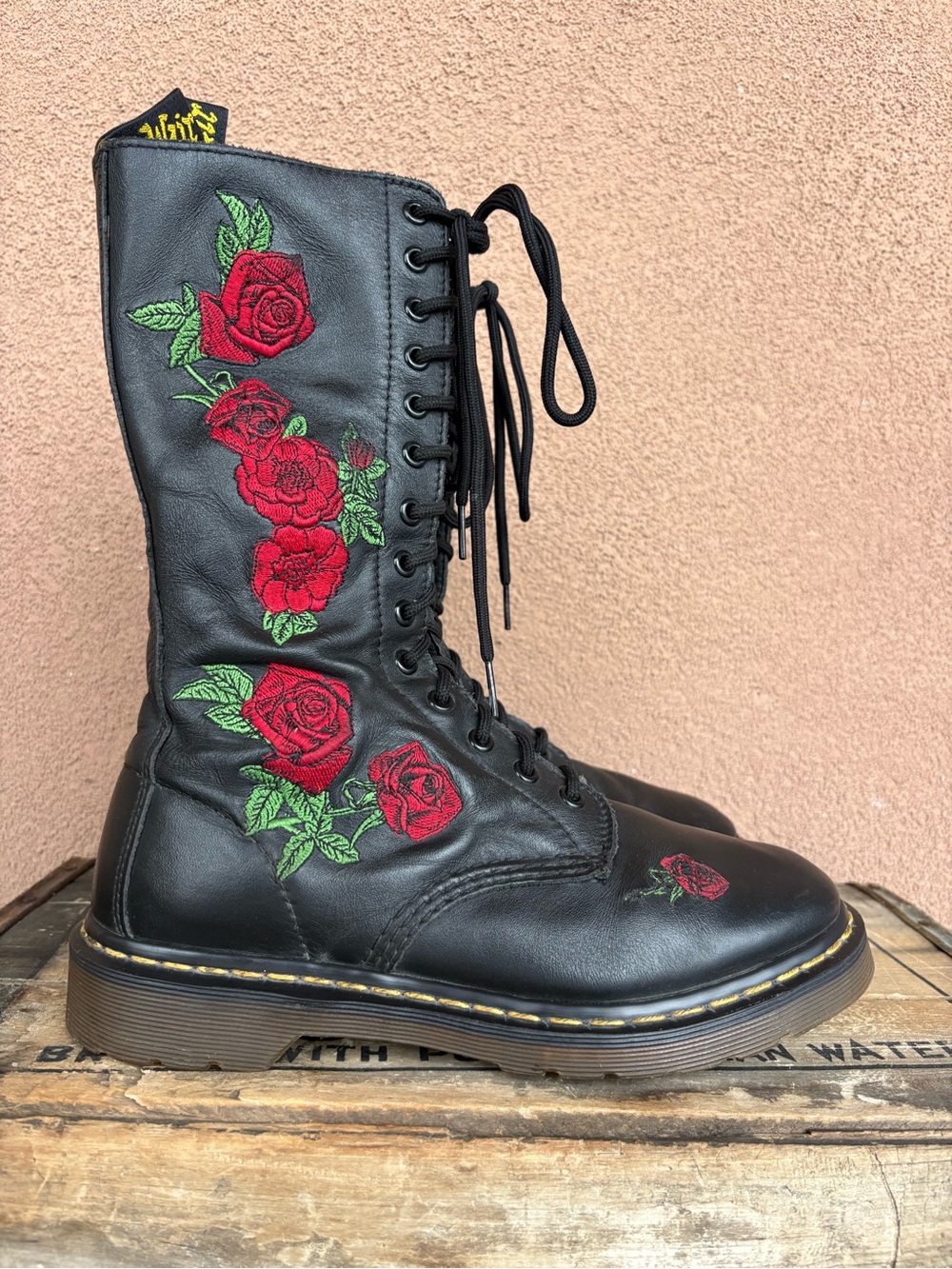 Dr.Martens Vonda 1914 Embroidered Rose Combat Boot - Picture 2 of 12